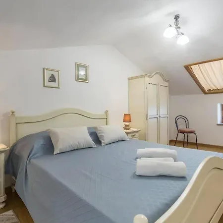 Tatil Evi Matija Mit Pool Svetvinčenat